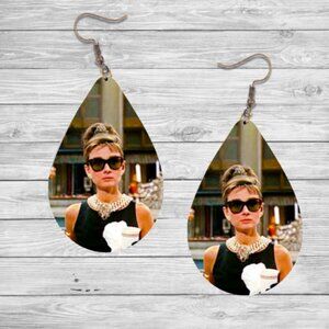 Breakfast at Tiffany's : Audrey Hepburn Earrings- Hypoallergenic